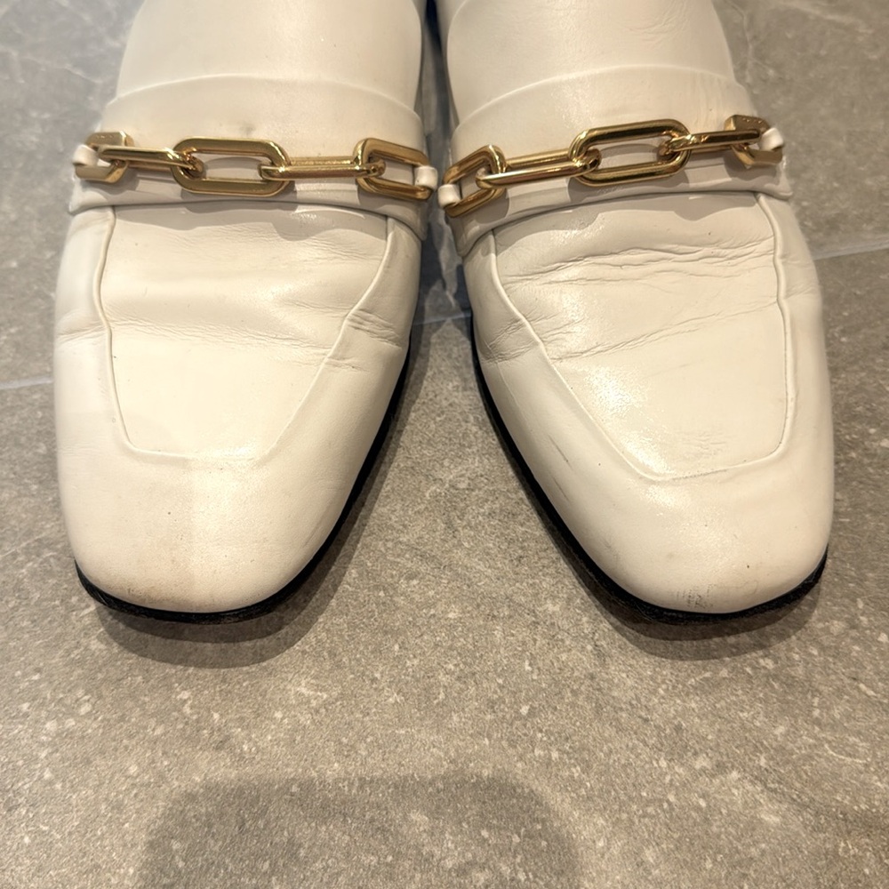 Burberry White with Gold Chain Loafers
Size 38 - Picture 5 of 5
